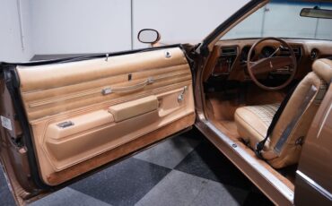 Oldsmobile-Cutlass-1976-Coupe-31