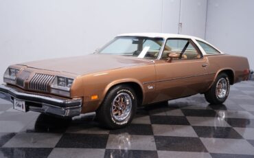Oldsmobile-Cutlass-1976-Coupe-6
