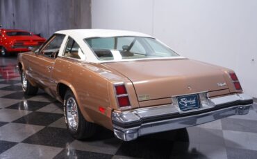 Oldsmobile-Cutlass-1976-Coupe-8