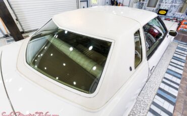 Oldsmobile-Cutlass-1977-21