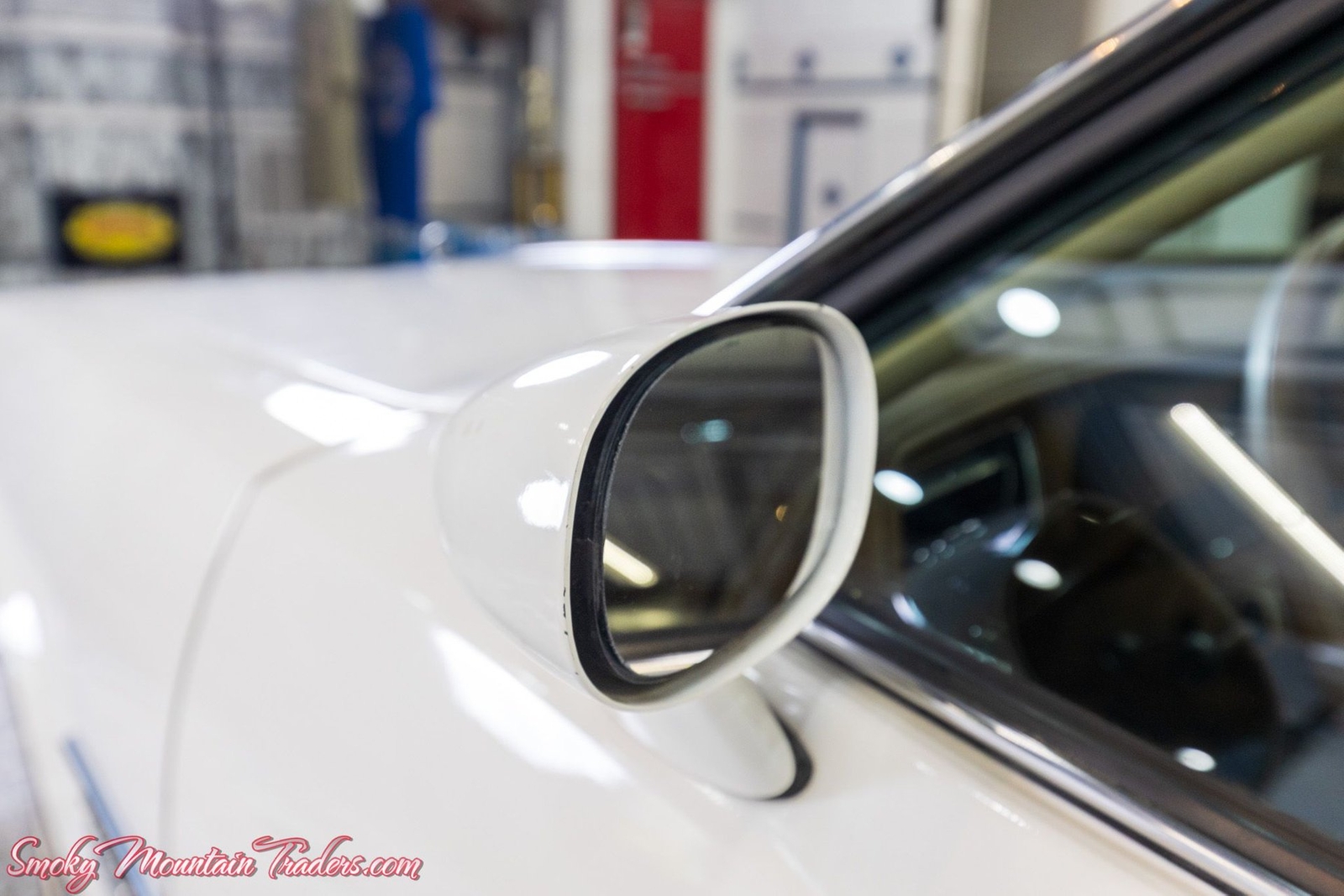 Oldsmobile-Cutlass-1977-3