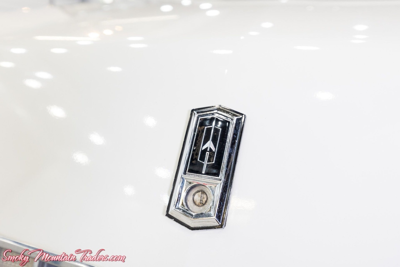 Oldsmobile-Cutlass-1977-31