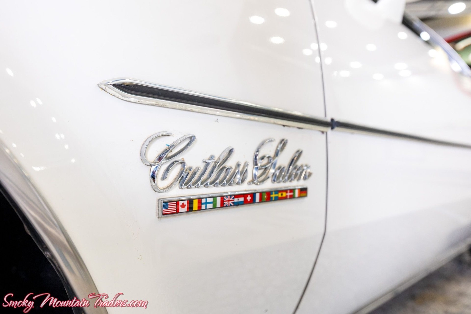 Oldsmobile-Cutlass-1977-6