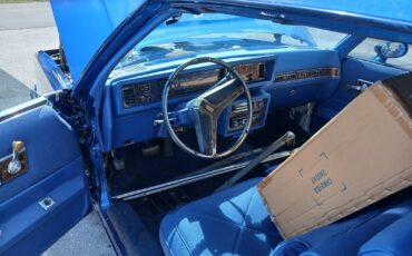 Oldsmobile-Cutlass-1980-Sedan-3