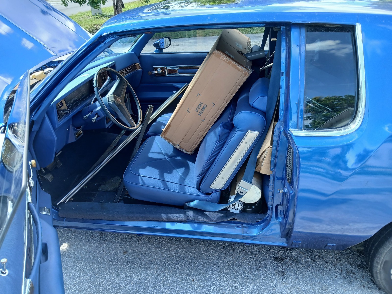 Oldsmobile-Cutlass-1980-Sedan-6