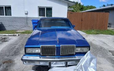 Oldsmobile-Cutlass-1980-Sedan-7