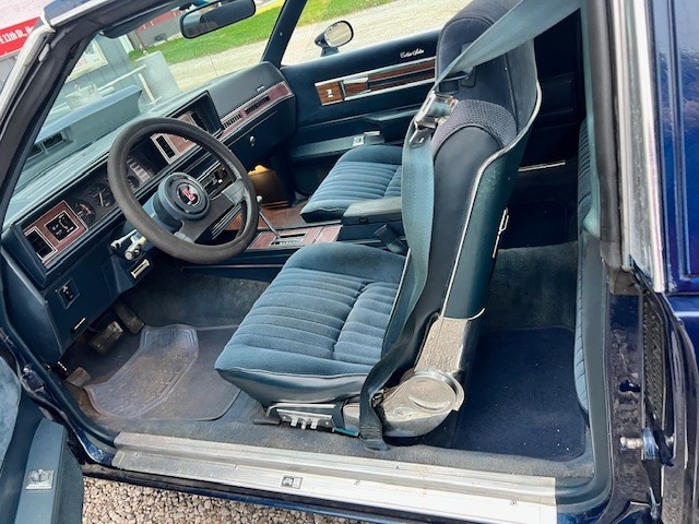 Oldsmobile-Cutlass-1986-Coupe-19