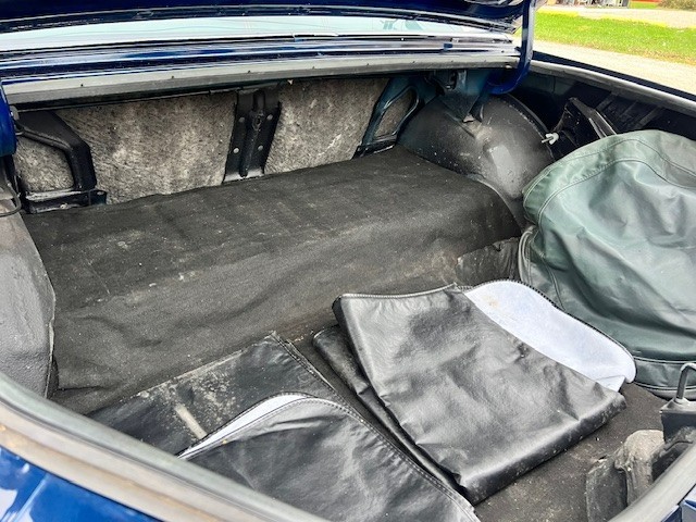 Oldsmobile-Cutlass-1986-Coupe-24