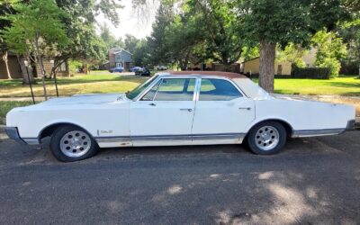 Oldsmobile Delta 88 1965 Sedan