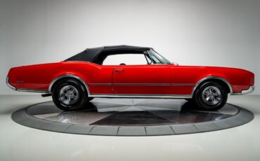 Oldsmobile-Delta-88-1967-Convertible-17