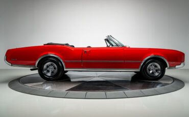 Oldsmobile-Delta-88-1967-Convertible-18