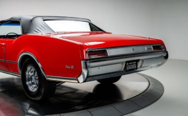 Oldsmobile-Delta-88-1967-Convertible-27
