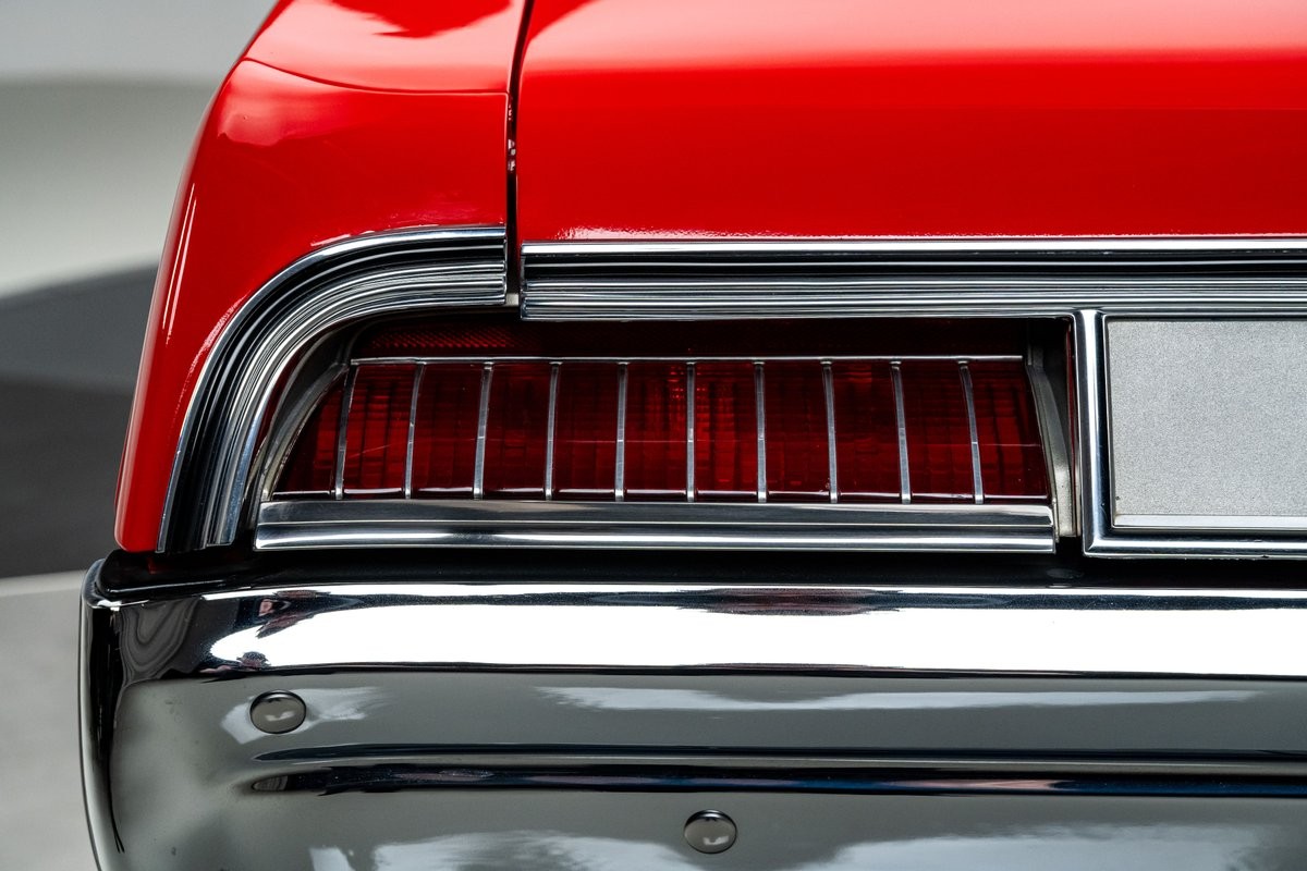 Oldsmobile-Delta-88-1967-Convertible-28