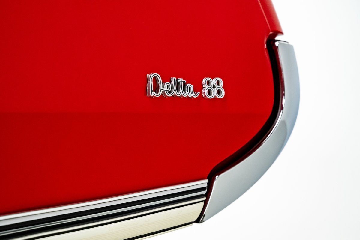 Oldsmobile-Delta-88-1967-Convertible-32