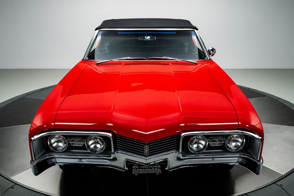 Oldsmobile-Delta-88-1967-Convertible-8