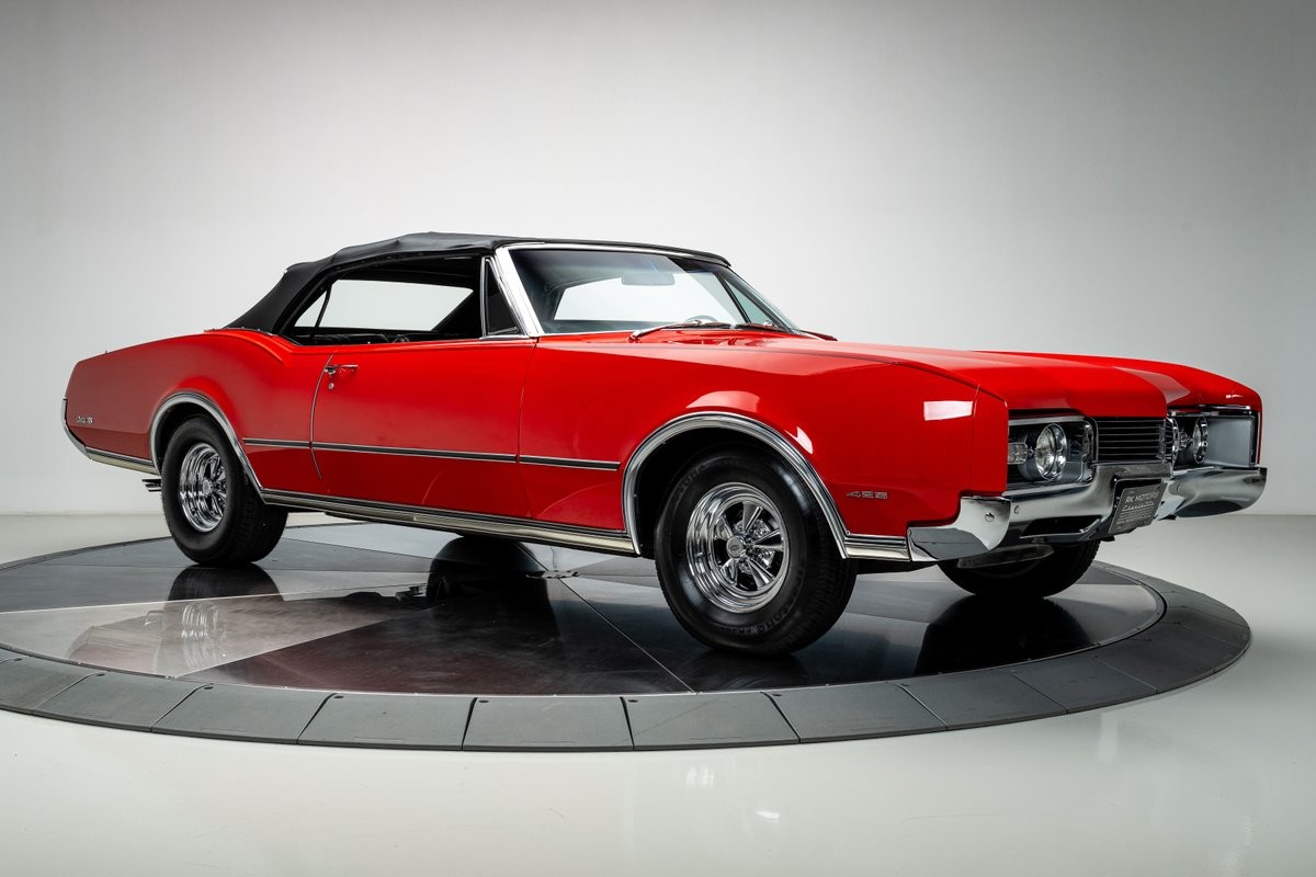 Oldsmobile-Delta-88-1967-Convertible-9