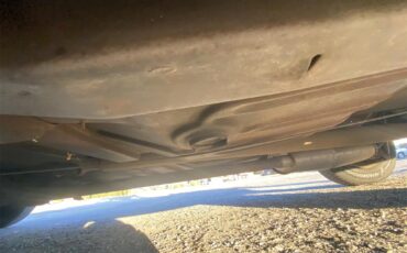 Oldsmobile-Delta-88-1968-Gold-Gold-23