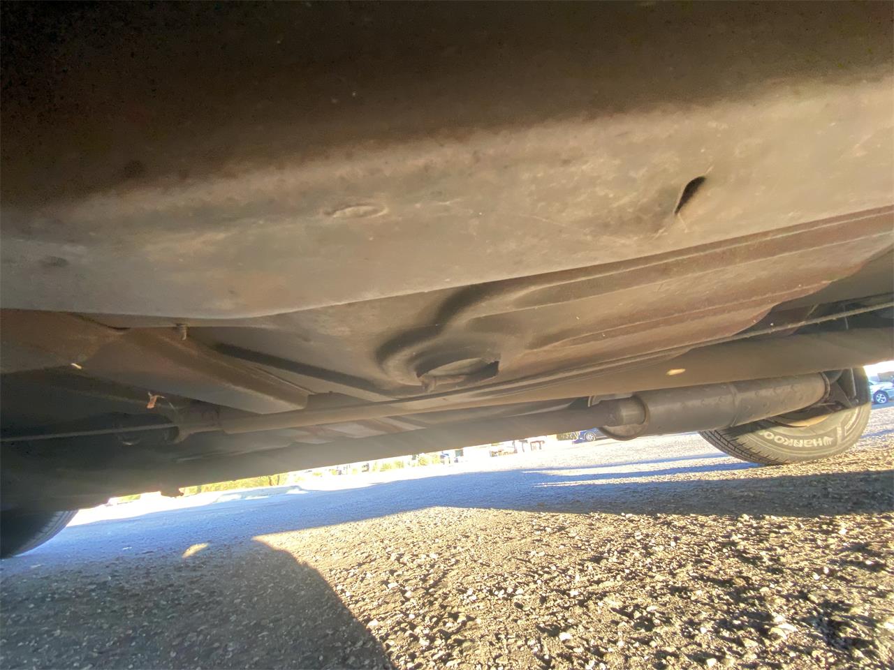 Oldsmobile-Delta-88-1968-Gold-Gold-23