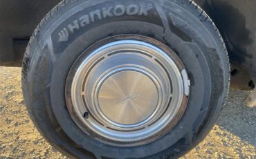 Oldsmobile-Delta-88-1968-Gold-Gold-26