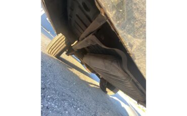 Oldsmobile-Delta-88-1968-Gold-Gold-7