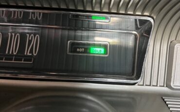 Oldsmobile-Dynamic-88-1961-Limousine-14