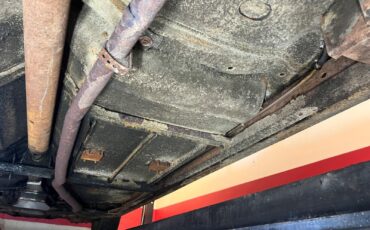 Oldsmobile-Dynamic-88-1961-Limousine-37