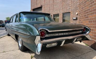 Oldsmobile-Dynamic-88-1961-Limousine-4