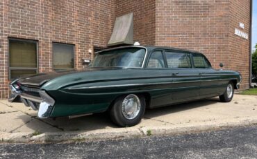 Oldsmobile-Dynamic-88-1961-Limousine-6