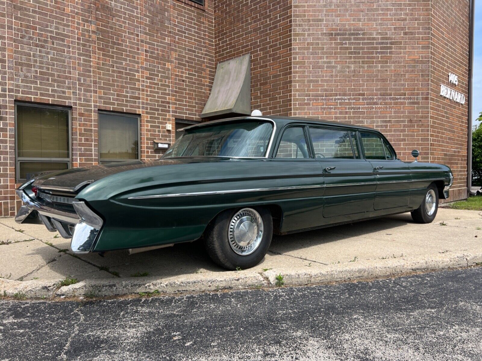 Oldsmobile-Dynamic-88-1961-Limousine-6