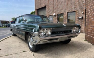 Oldsmobile-Dynamic-88-1961-Limousine-9