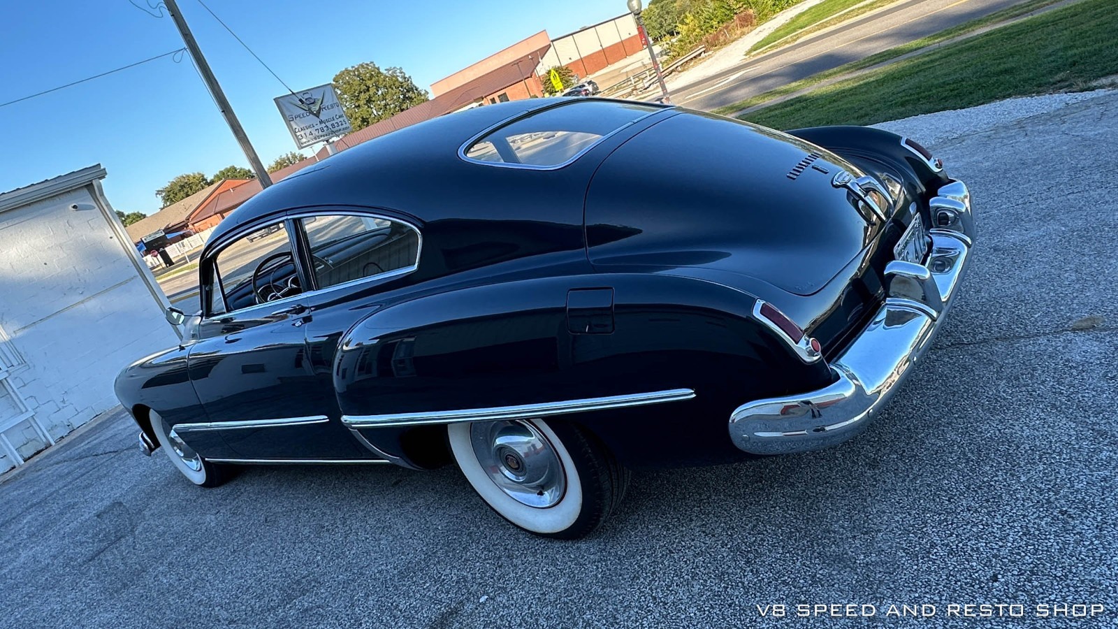 Oldsmobile-Ninety-Eight-1948-Fastback-11