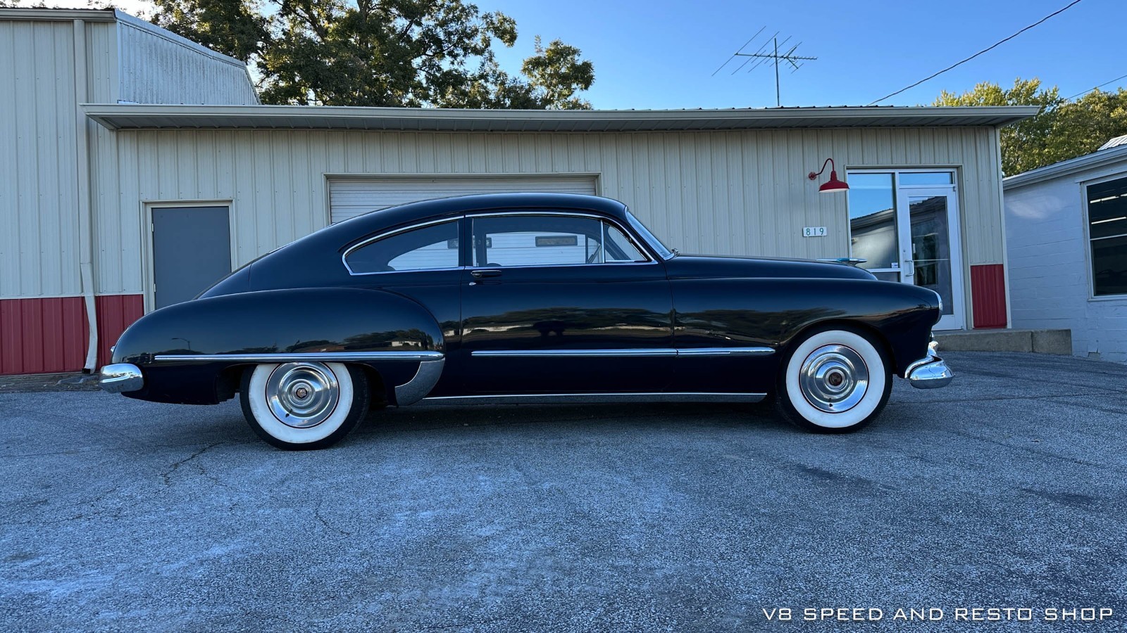 Oldsmobile-Ninety-Eight-1948-Fastback-3
