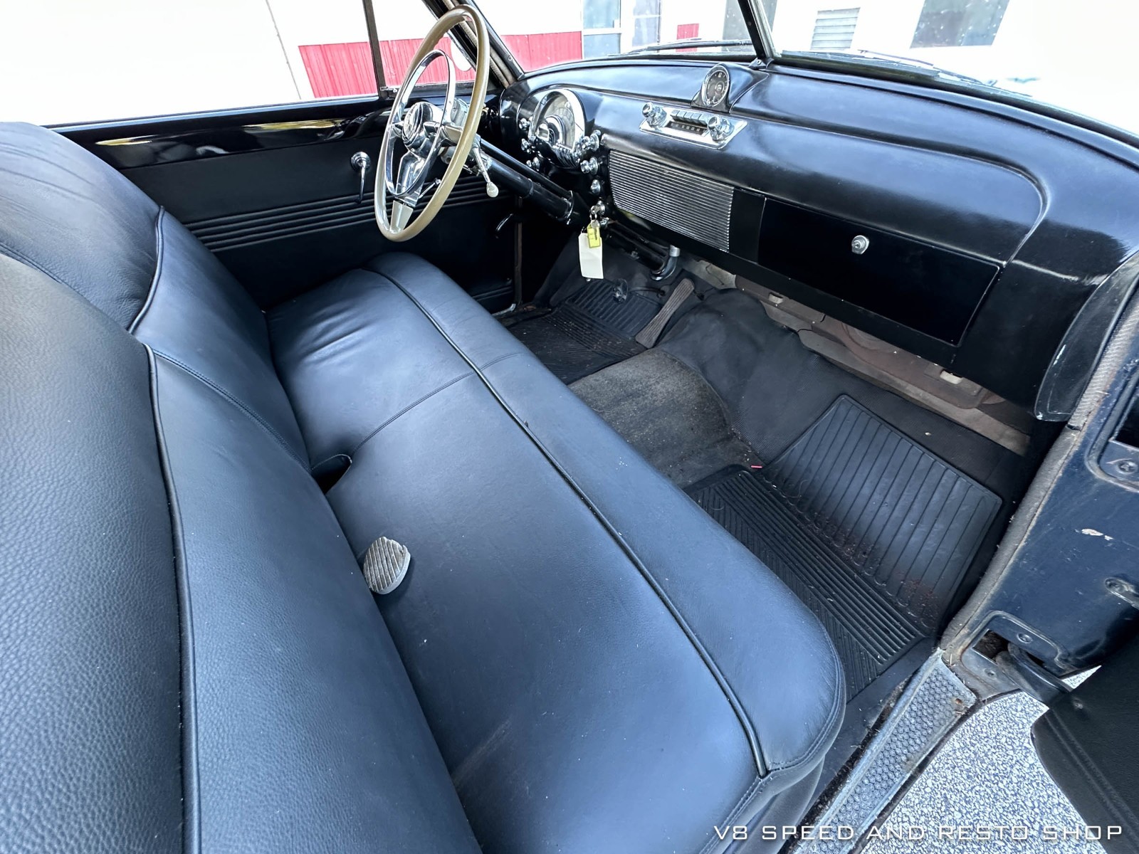 Oldsmobile-Ninety-Eight-1948-Fastback-7