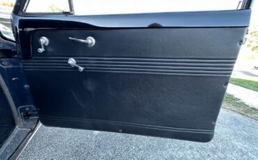 Oldsmobile-Ninety-Eight-1948-Fastback-8