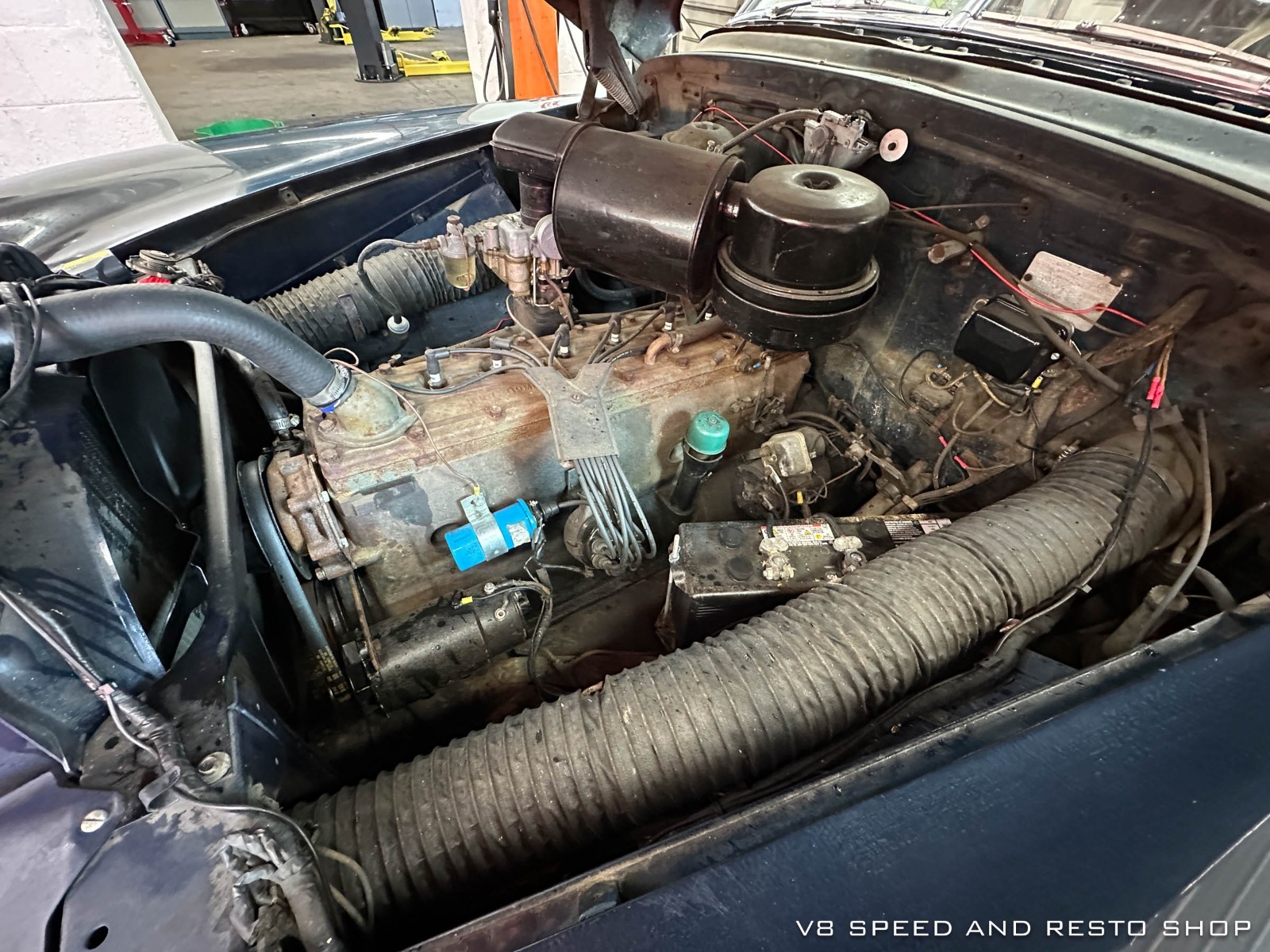 Oldsmobile-Ninety-Eight-1948-Fastback-9