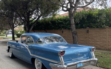 Oldsmobile-Ninety-Eight-1957-Sedan-1