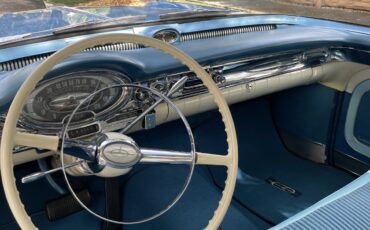 Oldsmobile-Ninety-Eight-1957-Sedan-10