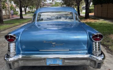 Oldsmobile-Ninety-Eight-1957-Sedan-3