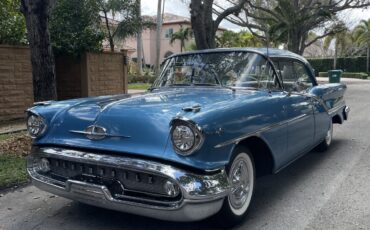 Oldsmobile-Ninety-Eight-1957-Sedan-6