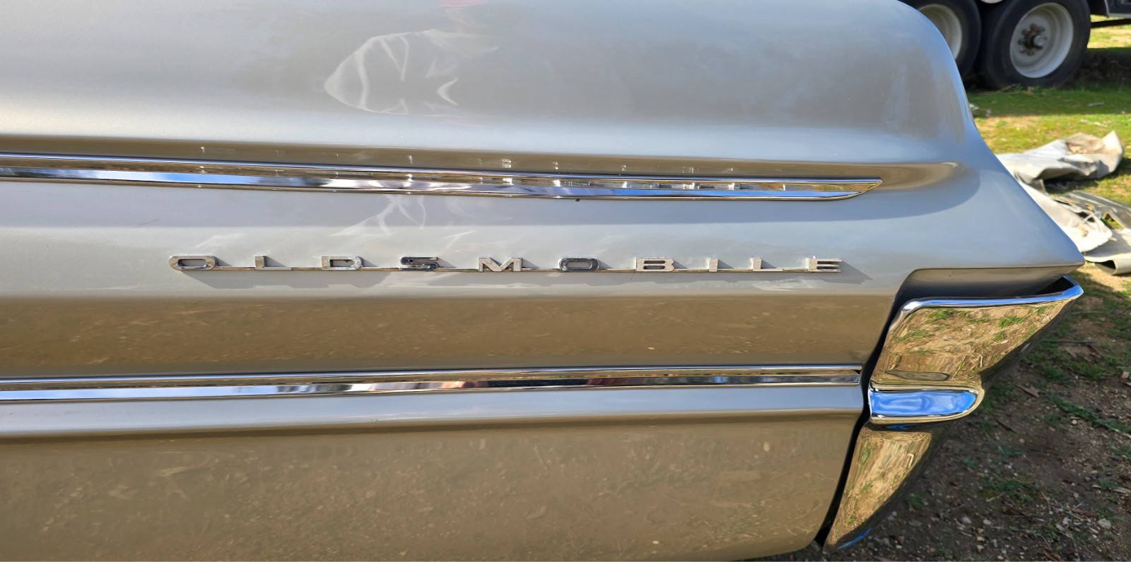 Oldsmobile-Ninety-Eight-1962-Convertible-31