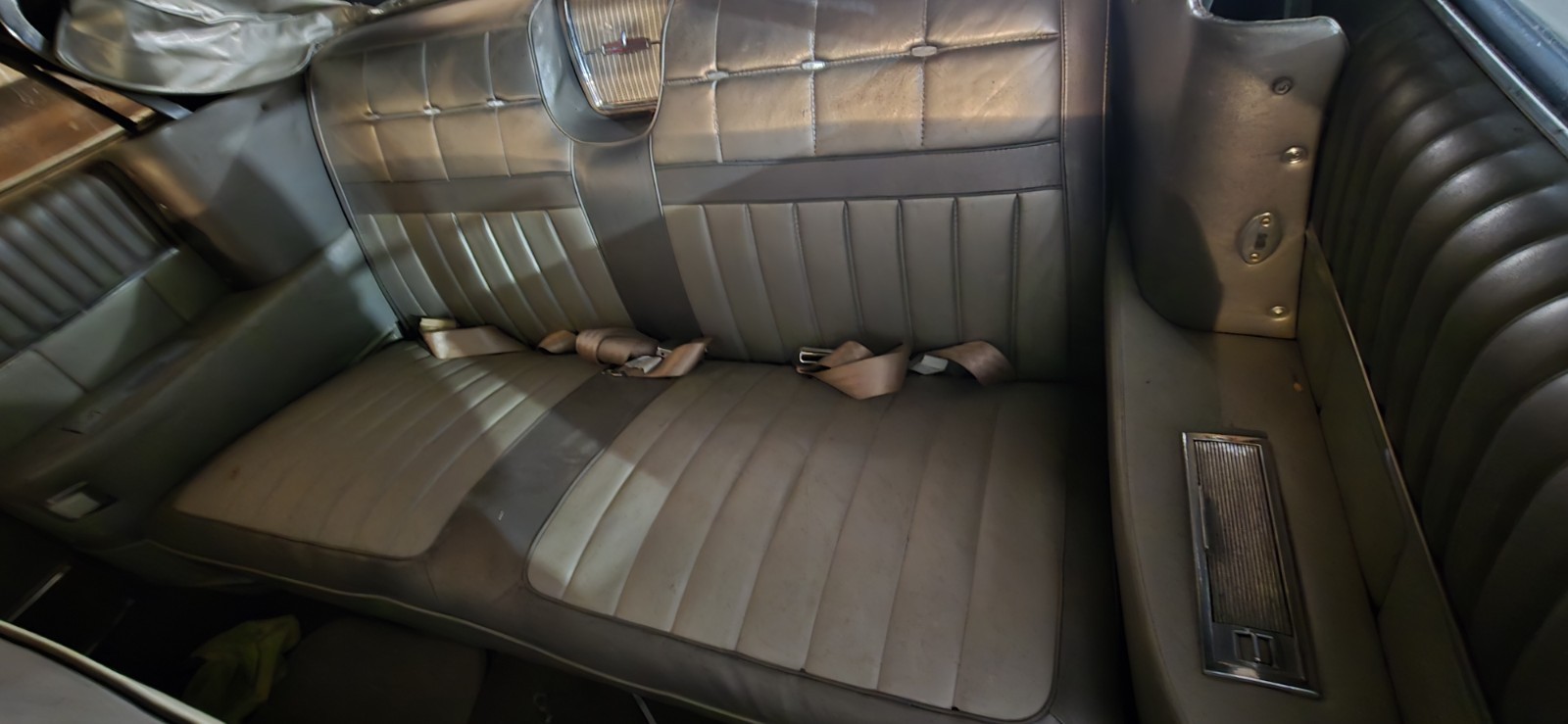 Oldsmobile-Ninety-Eight-1962-Convertible-5