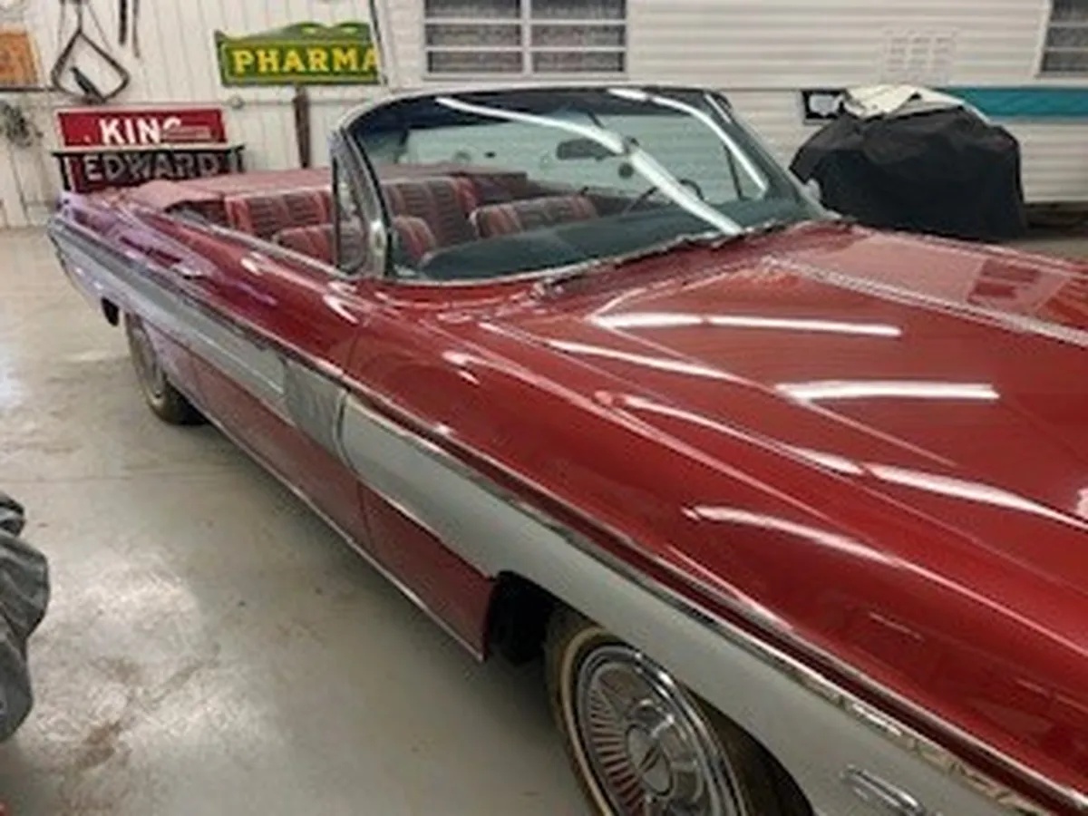 Oldsmobile-Starfire-1962-12