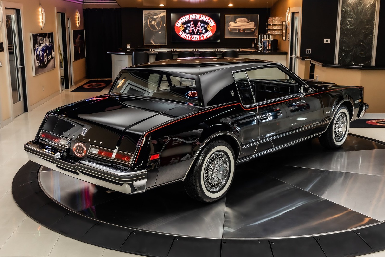 Oldsmobile-Toronado-1979-Coupe-13