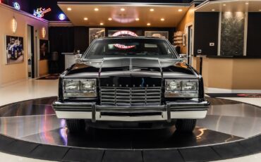 Oldsmobile-Toronado-1979-Coupe-7