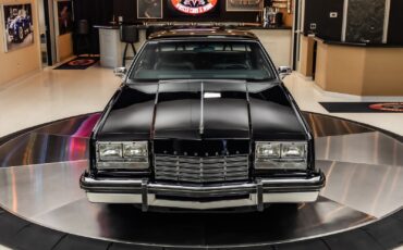 Oldsmobile-Toronado-1979-Coupe-8