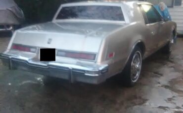 Oldsmobile-Toronado-1985-Coupe-11