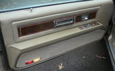 Oldsmobile-Toronado-1985-Coupe-12