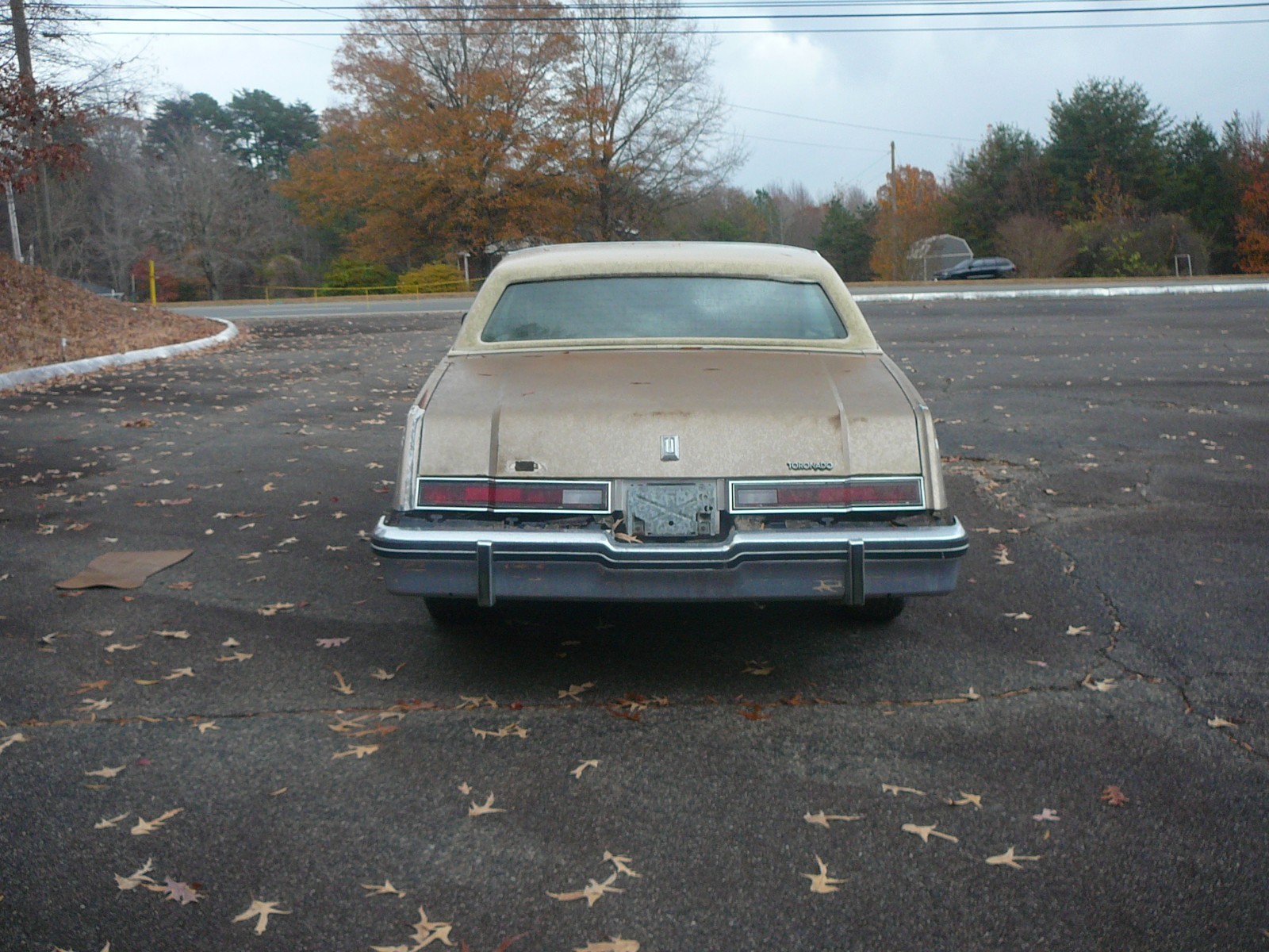 Oldsmobile-Toronado-1985-Coupe-14