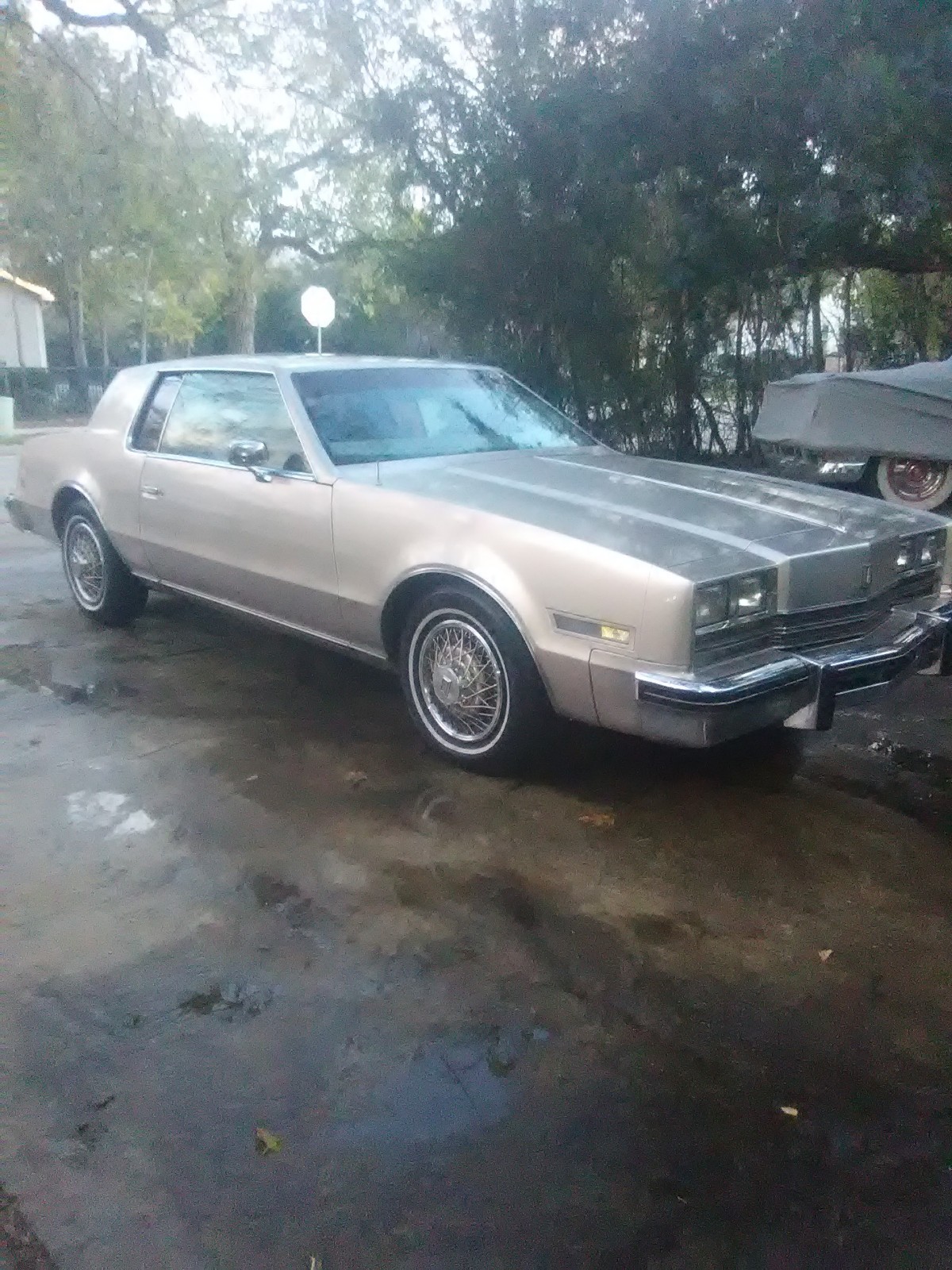 Oldsmobile-Toronado-1985-Coupe-7