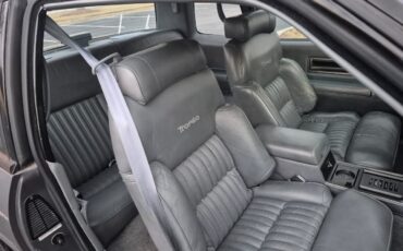 Oldsmobile-Toronado-1987-Coupe-1